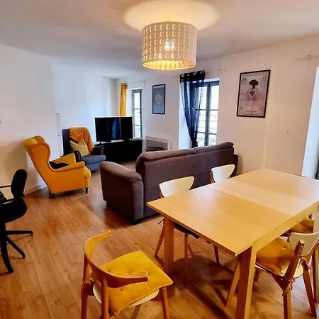 Elegant P4 Du Centre Historique Apartment Nimes Exterior photo